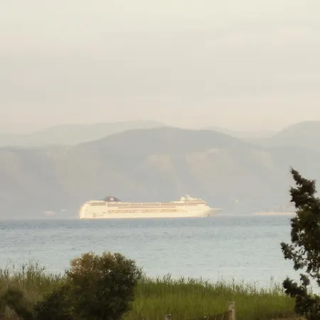 Parakladi Seaside Retreat Lefkími