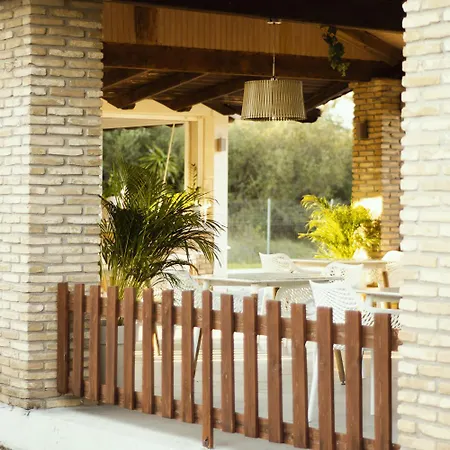 Apartmán Parakladi Seaside Retreat *
