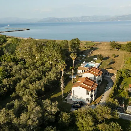 Parakladi Seaside Retreat * Λευκίμμη